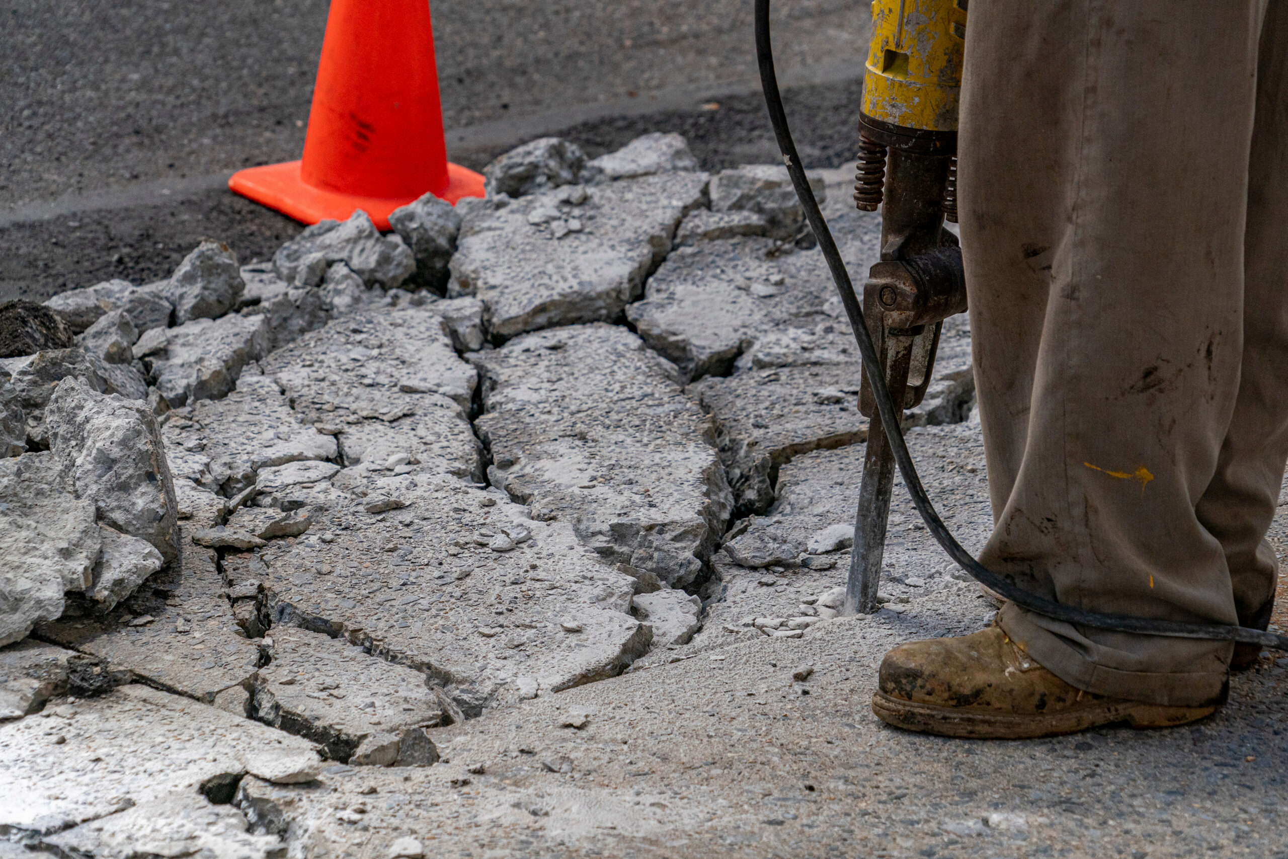 jackhammer road working